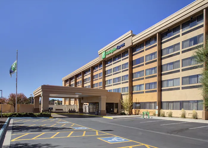 Holiday Inn Express Flagstaff By Ihg